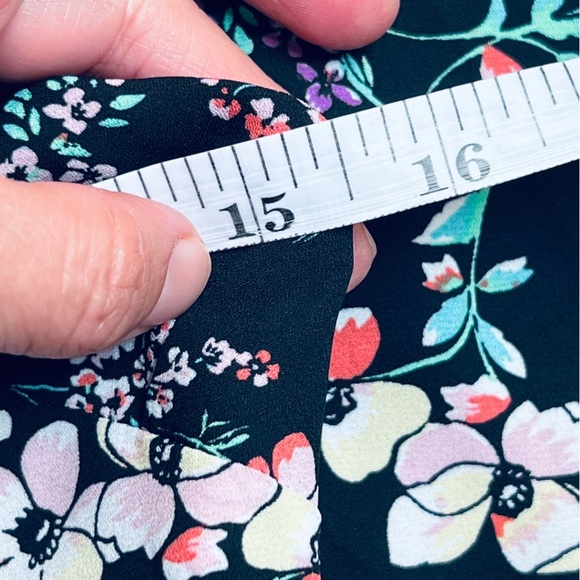 Gap Black W/Pink Floral Criss Cross Strappy Back Maxi Sundress Size 0 - Picture 10 of 11